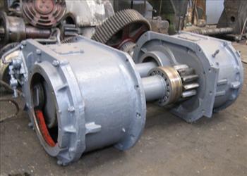 Hộp giảm tốc quay EKG 5A + trục Z-11 (1080.16.00 СБ)