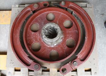 Buli + càng phanh của bánh răng Z-122
