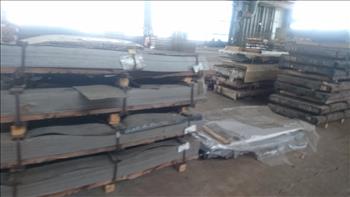 Vật liệu tồn kho nhà nước tại Châu Âu
- Tôn, thép trắng dạng tấm với nhiều loại, độ dày mỏng khác nhau. Do Đức và Áo (Austria) sản xuất. 
- Tôn thép đen dạng tấm với các độ dày mỏng khác nhau...
- Các loại thép hình như. O, H, L, V, Ф và các loại thép đặc biệt để chế tạo máy...
Các loại vật tư trên dùng cho các ngành công nghiệp.
Khách hàng cần loại vật tư, kim loại gì thì xin liên hệ trực tiếp với tôi để trao đổi cụ thể.