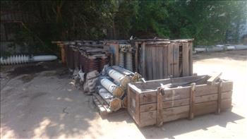 Sứ cách điện dùng cho các nhà máy điện, trạm biến áp phân phối, đường dây truyền tải điện cao thế
Nguồn gốc từ kho dự trữ quốc gia tại Châu Âu.
Liên hệ trực tiếp để biết thêm chi tiết hoặc gửi yêu cầu cho chúng tôi.